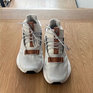 On Running Cloud Nova Sneakers